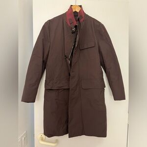 Authentic men’s Gucci coat in brown. Size 50